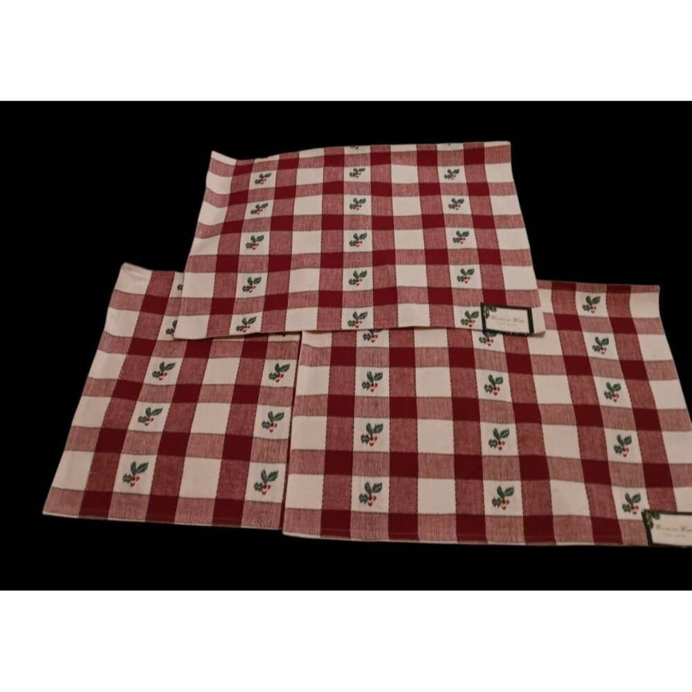 Holiday at Home Table Linens Christmas Placements Holly Berries 3 pc Plaid